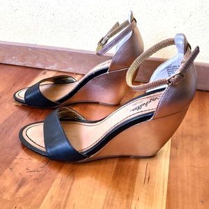 Anthropologie Seychelles Wedge Heals